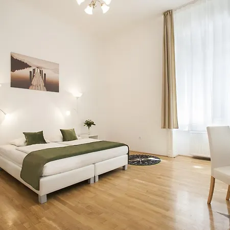 Baross Apartment *