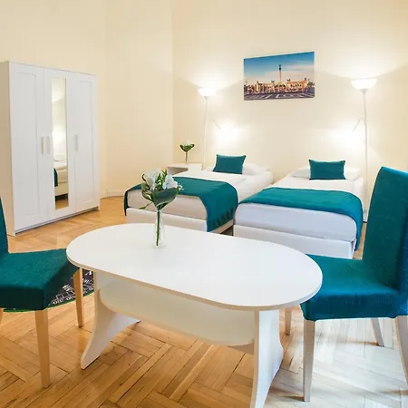 Baross Apartment *